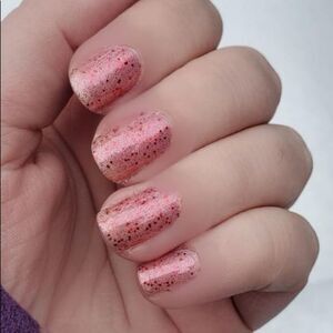 #1007 - Color Street, Road to recovery, a sheer red glitter, nail strips.